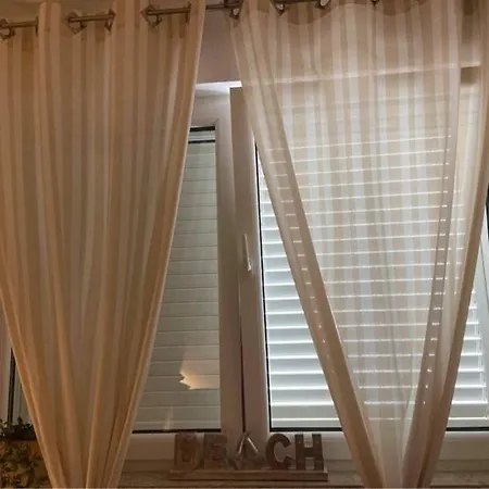 497 D E Apartment *
