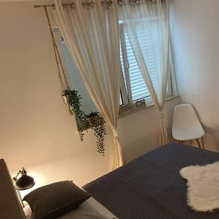 497 D E Apartment