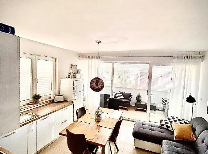 Apartment 497 D E Palit